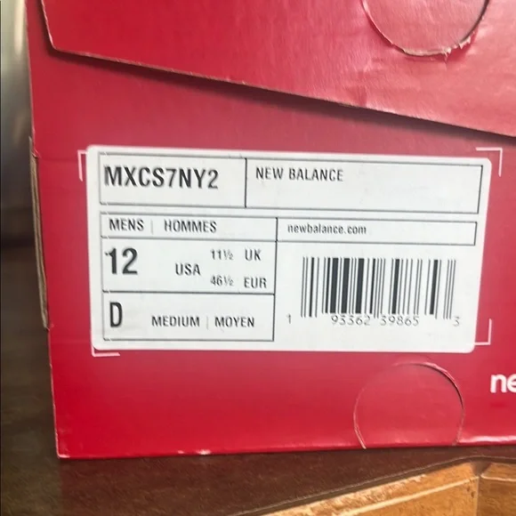 New Balance Navy and Yellow Running Spikes - Picture 2 of 4